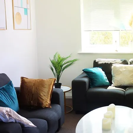 Flat In London- Modern 2 Bedroom Apartment Harrow Near Wembley Exterior photo