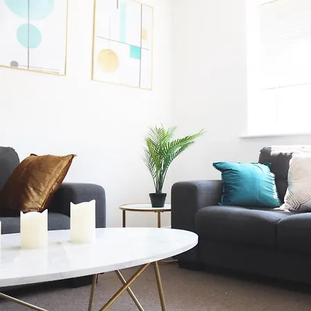 Flat In London- Modern 2 Bedroom Apartment Harrow Near Wembley Exterior photo