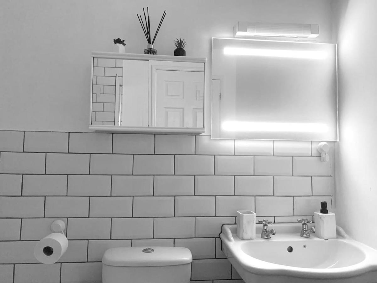 Flat In London- Modern 2 Bedroom Near Wembley * Харроу