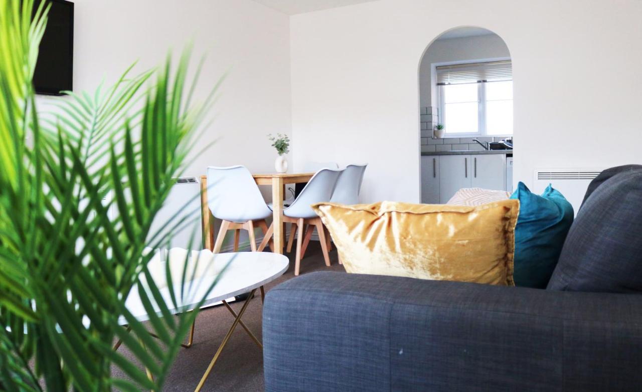 Flat In London- Modern 2 Bedroom Near Wembley