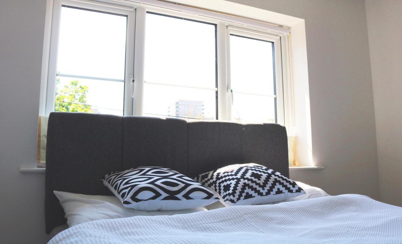 Apartment Flat In London- Modern 2 Bedroom Near Wembley